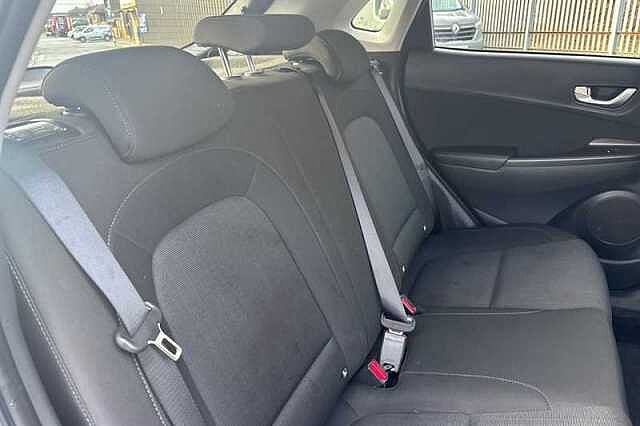 Hyundai KONA 1.6 h-GDi Premium SUV 5dr Petrol Hybrid DCT Euro 6 (s/s) (141 ps)