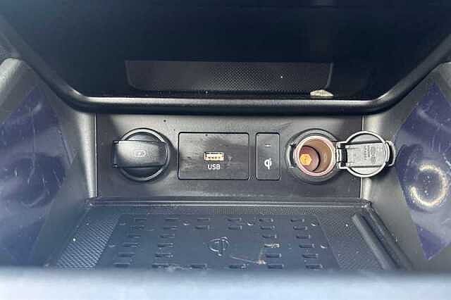 Hyundai KONA 1.6 h-GDi Premium SUV 5dr Petrol Hybrid DCT Euro 6 (s/s) (141 ps)