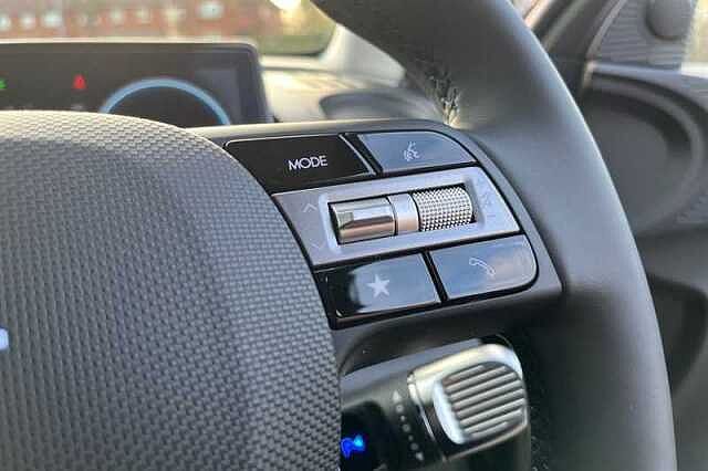 Hyundai INSTER Long Range 49kWh 02 SUV 5dr Electric Auto (115 ps)