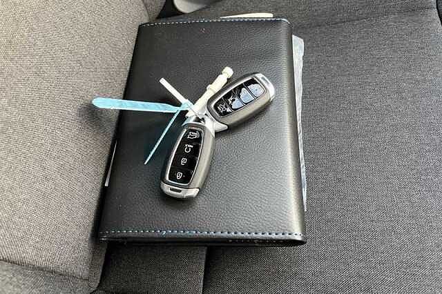 Hyundai INSTER Long Range 49kWh 02 SUV 5dr Electric Auto (115 ps)