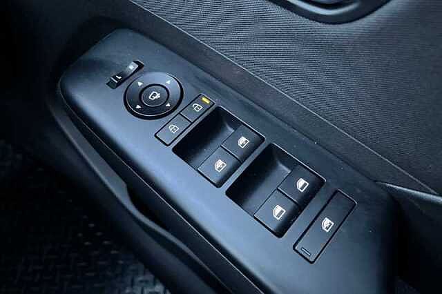 Hyundai KONA 65.4kWh Advance SUV 5dr Electric Auto (218 ps)