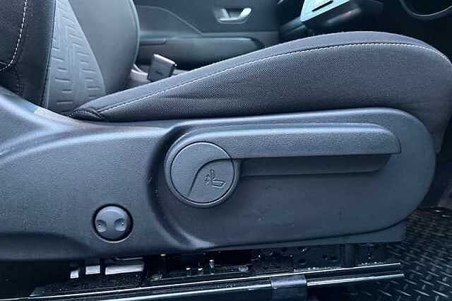 Hyundai KONA 65.4kWh Advance SUV 5dr Electric Auto (218 ps)