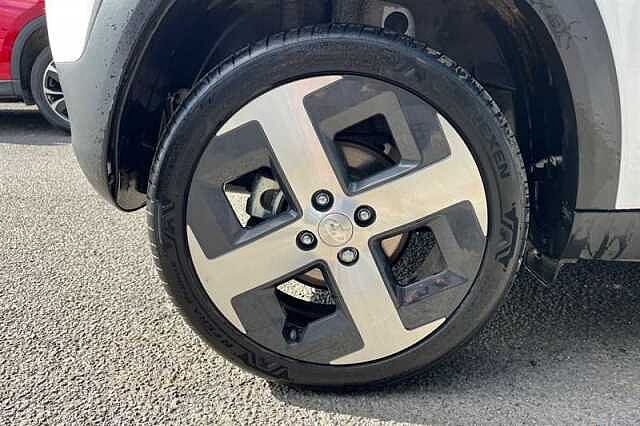 Hyundai INSTER Long Range 49kWh 02 SUV 5dr Electric Auto (115 ps)