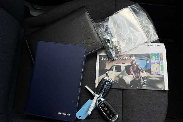 Hyundai INSTER Long Range 49kWh 02 SUV 5dr Electric Auto (115 ps)