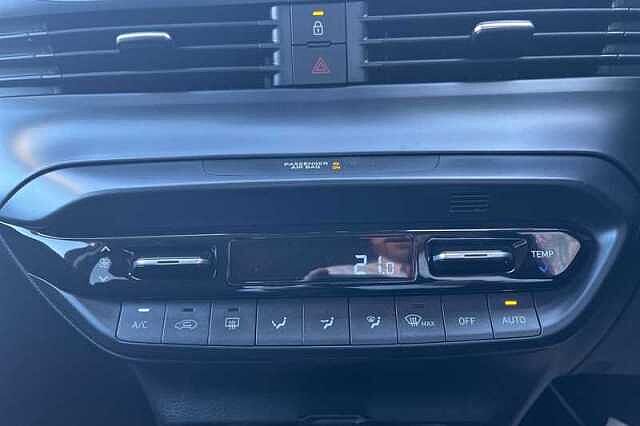 Hyundai BAYON 1.0 T-GDi Premium SUV 5dr Petrol Manual Euro 6 (s/s) (100 ps)