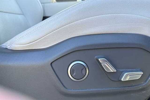 Hyundai SANTA FE 1.6 h T-GDi Premium SUV 5dr Petrol Hybrid Auto 4WD Euro 6 (s/s) (7Seat) (215 ps)