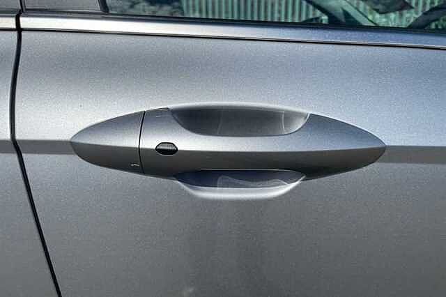 Hyundai KONA 1.0 T-GDi Ultimate SUV 5dr Petrol DCT Euro 6 (s/s) (120 ps)