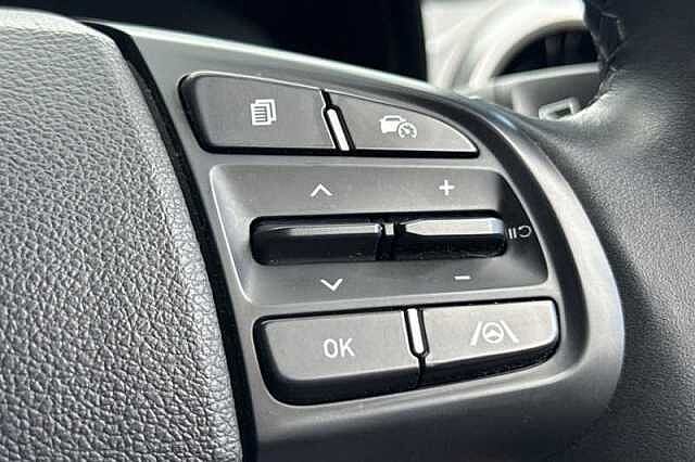 Hyundai I10 1.0 Premium Hatchback 5dr Petrol Auto Euro 6 (s/s) (63 ps) Red