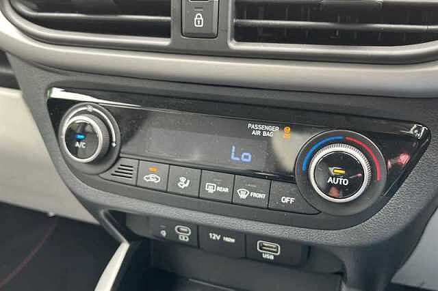 Hyundai I10 1.2 Premium Hatchback 5dr Petrol Manual Euro 6 (s/s) (79 ps) Grey
