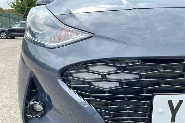 Hyundai I10 1.2 Premium Hatchback 5dr Petrol Manual Euro 6 (s/s) (79 ps) Grey