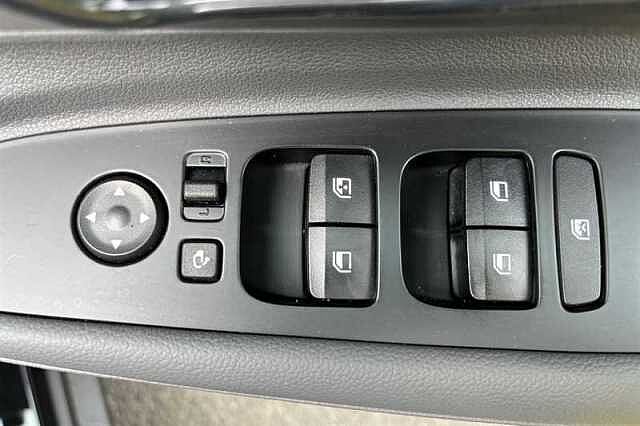 Hyundai BAYON Bayon 1.0 TGDi Ultimate 5dr DCT Hatchback Black