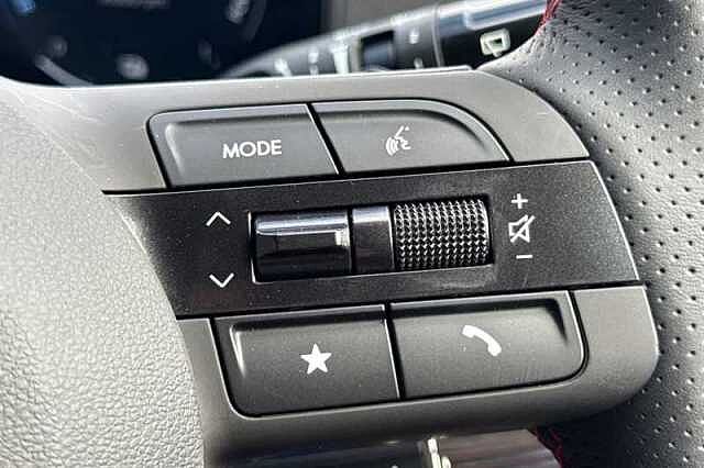 Hyundai TUCSON 1.6T Hybrid N Line Edition SUV 5dr Petrol Hybrid Auto Euro 6 (s/s) (239 ps)