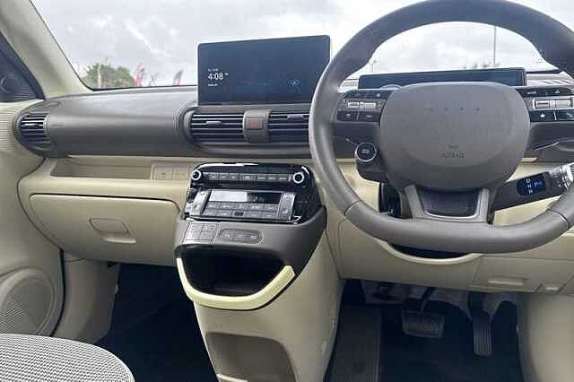 Hyundai INSTER Long Range 49kWh 02 SUV 5dr Electric Auto (115 ps) Black