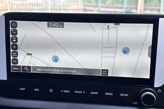 Hyundai BAYON 1.0 T-GDi Black Line SUV 5dr Petrol DCT Euro 6 (s/s) (90 ps) Green
