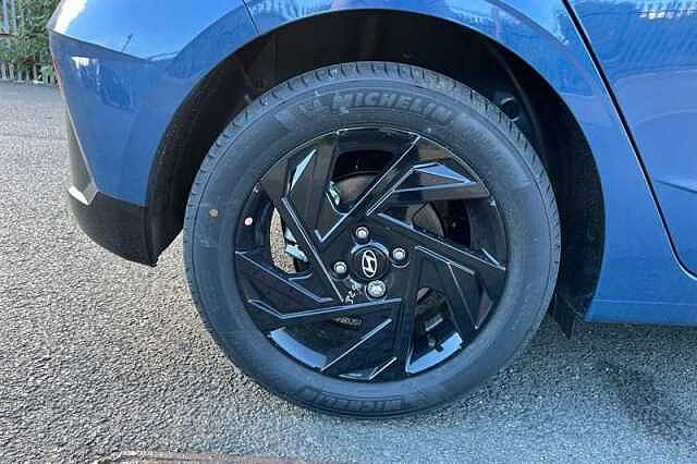 Hyundai I20 1.0 T-GDi Black Line Hatchback 5dr Petrol Manual Euro 6 (s/s) (90 ps)