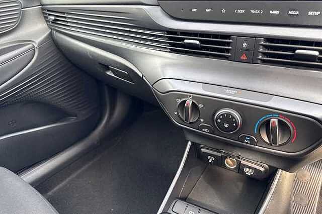 Hyundai BAYON 1.0 T-GDi Advance SUV 5dr Petrol Manual Euro 6 (s/s) (100 ps)