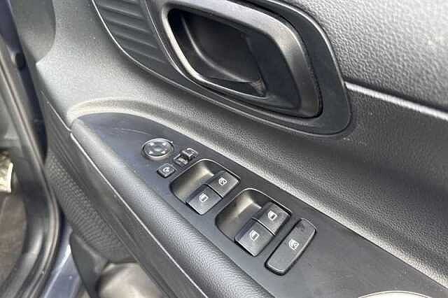 Hyundai BAYON 1.0 T-GDi Advance SUV 5dr Petrol Manual Euro 6 (s/s) (100 ps)