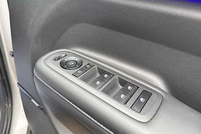 Hyundai SANTA FE 1.6 T-GDi 13.8kWh Calligraphy SUV 5dr Petrol Plug-in Hybrid Auto 4WD Euro 6 (s/s