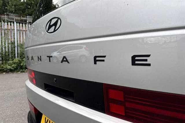 Hyundai SANTA FE 1.6 T-GDi 13.8kWh Calligraphy SUV 5dr Petrol Plug-in Hybrid Auto 4WD Euro 6 (s/s