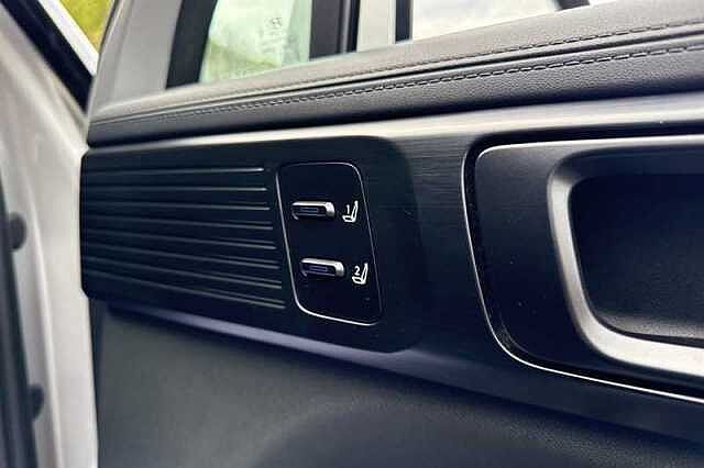 Hyundai SANTA FE 1.6 T-GDi 13.8kWh Calligraphy SUV 5dr Petrol Plug-in Hybrid Auto 4WD Euro 6 (s/s