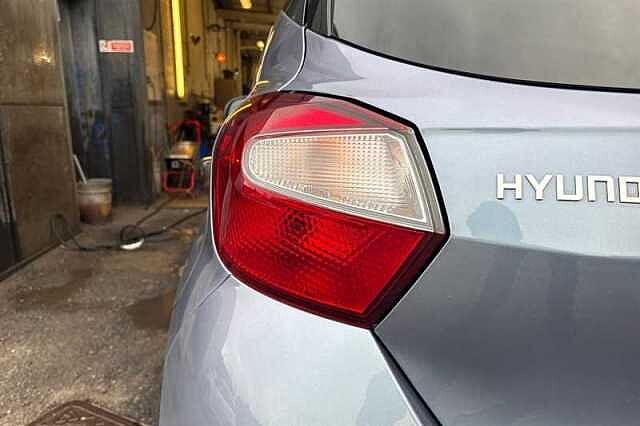 Hyundai I10 1.2 Premium Hatchback 5dr Petrol Auto Euro 6 (s/s) (84 ps)