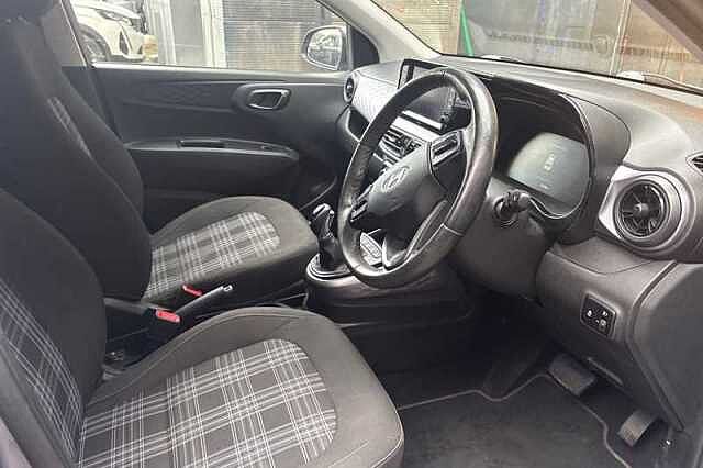 Hyundai I10 1.2 Premium Hatchback 5dr Petrol Auto Euro 6 (s/s) (84 ps)
